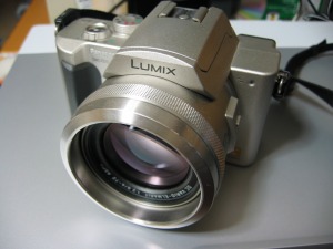 愛機：LUMIX FZ10です